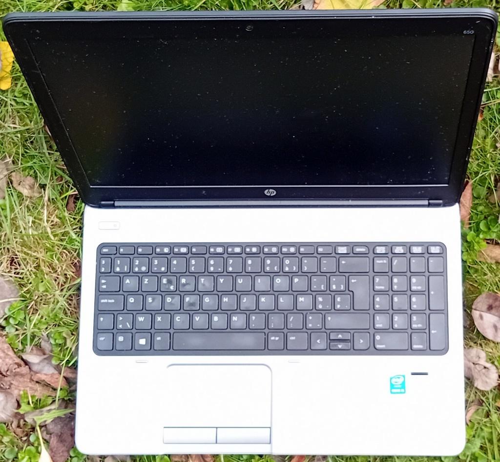 Snelle laptop HP in goede staat 15.6 ' Windows 11 Enterprise, Ophalen, 2 tot 3 Ghz, 15 inch, 8 GB