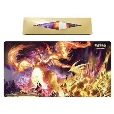 Pokemon Gigantamax Charizard (PlayMat+MatPod), Hobby en Vrije tijd, Ophalen of Verzenden