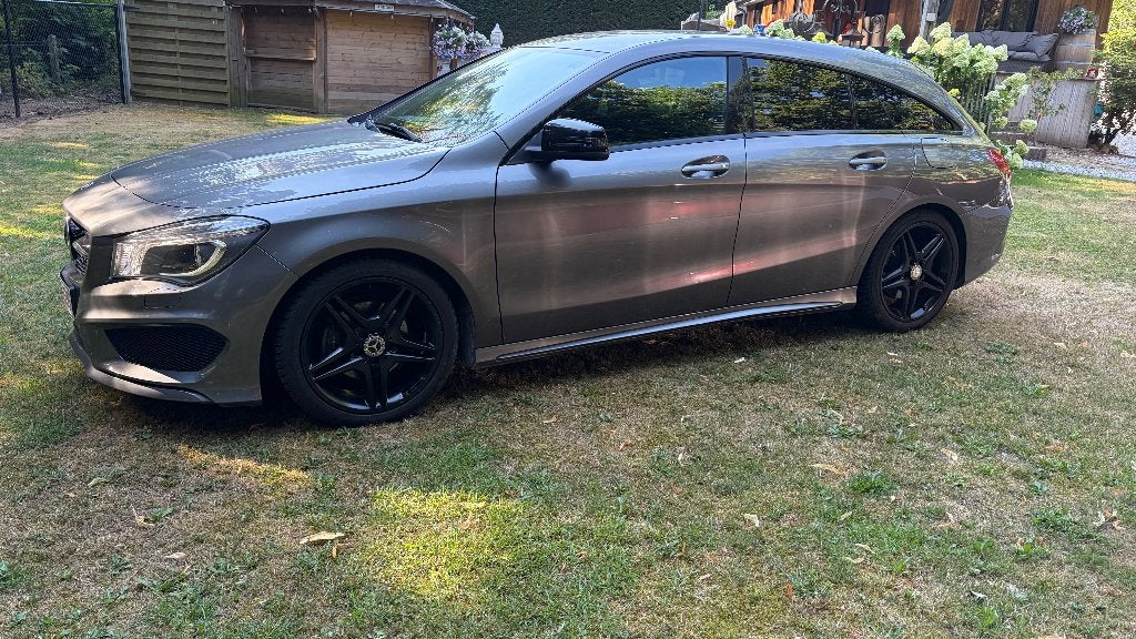Mercedes CLA 200 AMG Pack 4X4 Automaat, Auto's, Automaat, Euro 6, Particulier, Parkeersensor