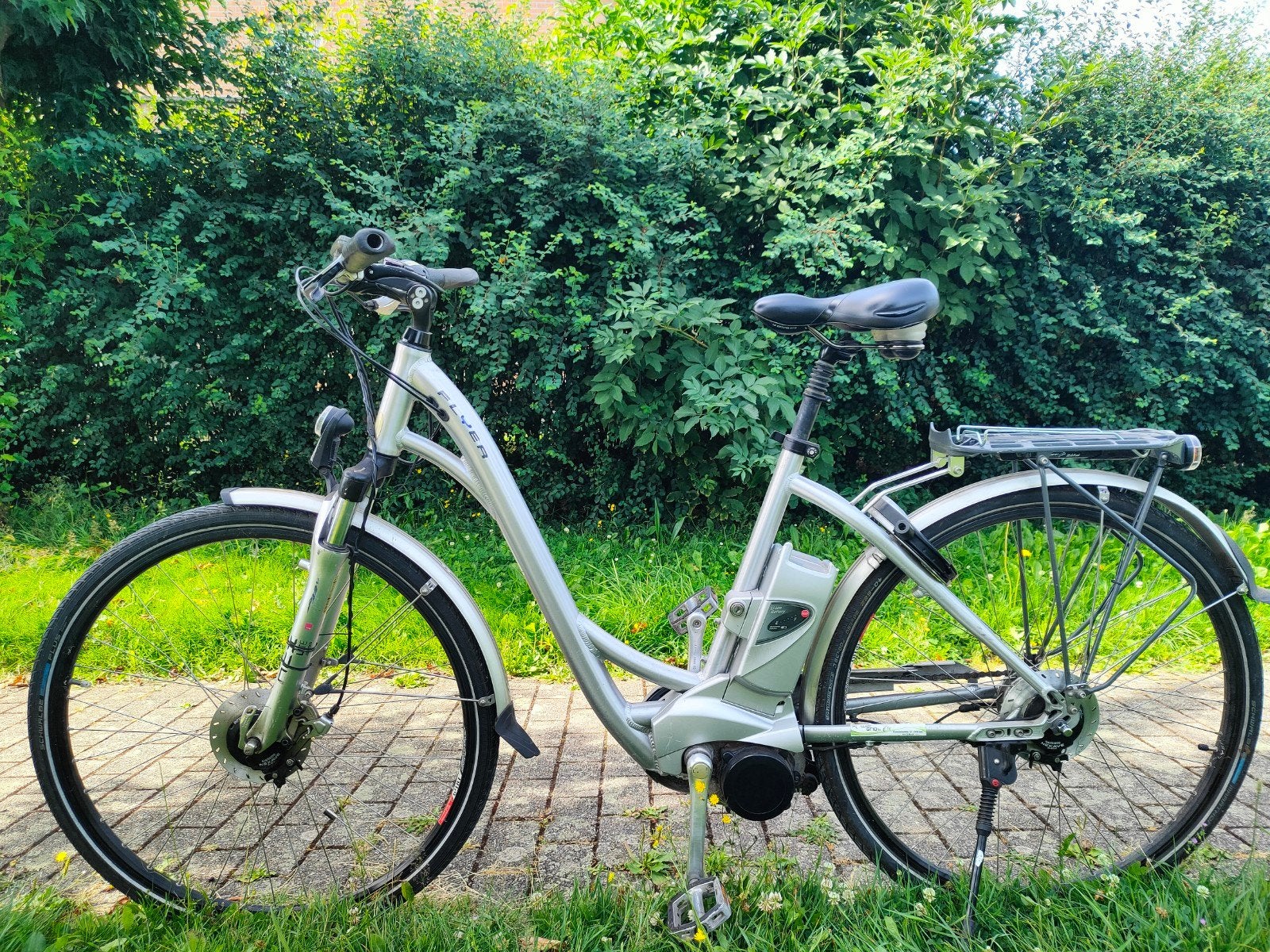 Flyer elektrische fiets
Met midden motor lage instap, Velgrem, Versnellingen, Zo goed als nieuw, 50 tot 53 cm