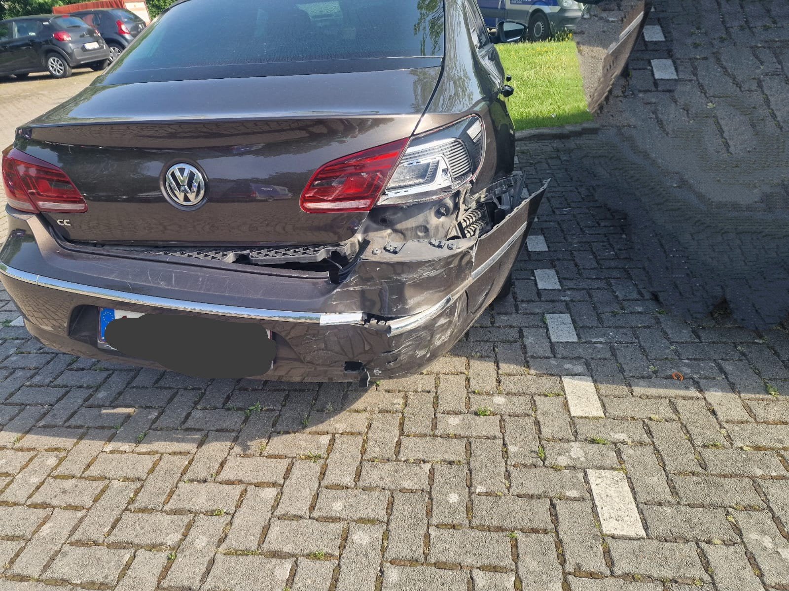 Ik verkoop een Volkswagen CC uit 2014, die rechtsachter is a, Auto's, Automaat, Passat CC, Zwart, Alcantara