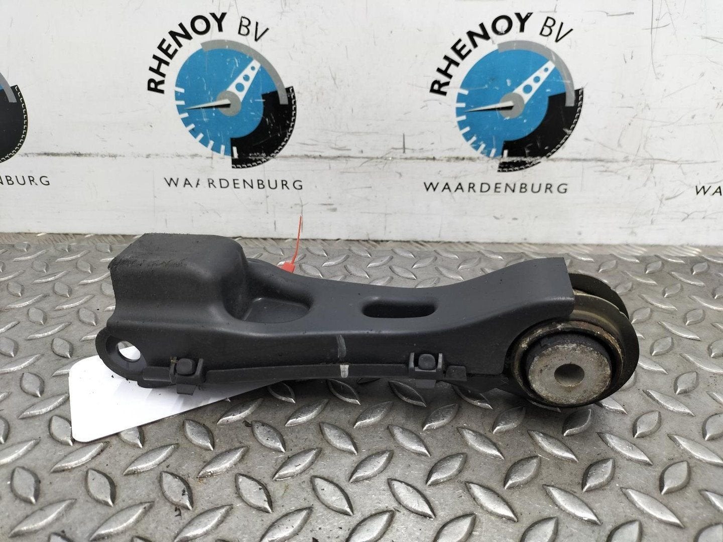 MERCEDES B CLASS W247 B200 D  DRAAGARM ONDER RA 2022, Enlèvement ou Envoi, Utilisé, ARN reconnu