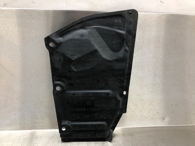 DIVERSEN Toyota Auris Touring Sports (E18) (|5144405020|), Gebruikt, Toyota