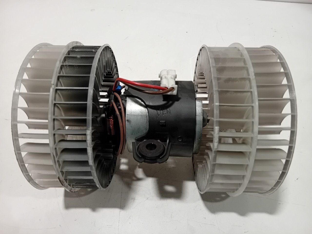 Kachel ventilator motor Mercedes-Benz Vito, Onderdelen@venauto.nl, Van der Ven Autorecycling B.V., Ettenseweg 76, 4706 PB Roosendaal, The Netherlands