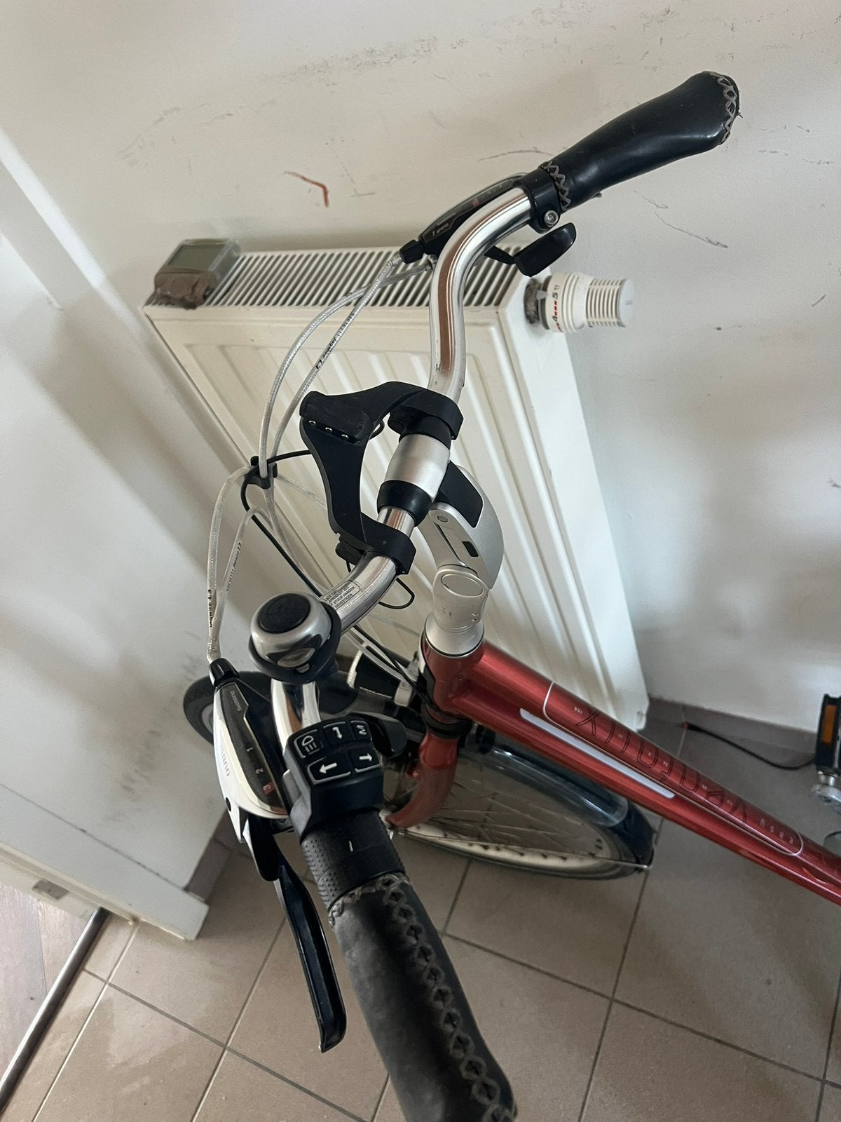 Fiets zonder batterij scherm werkt niet meer, Fietsen en Brommers, 55 tot 59 cm, Ophalen, Gebruikt, Batavus