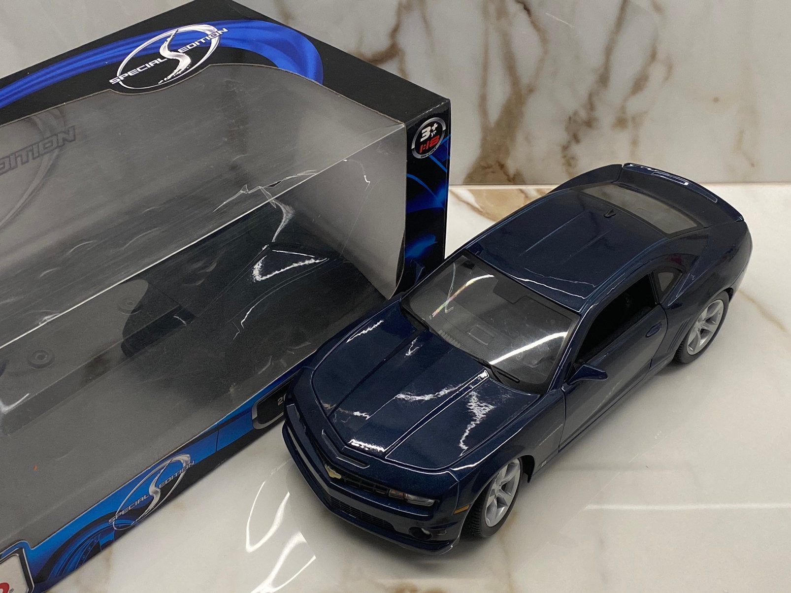 Maisto Chevrolet Camaro 2010 - 1:18, Hobby & Loisirs créatifs, Voitures miniatures | 1:18, Enlèvement ou Envoi, Comme neuf, Voiture