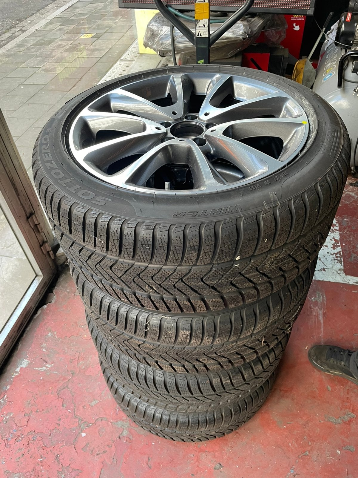 Jantes 5x112 18 pouces WIDE SET Mercedes avec pneus Pirelli, Enlèvement, Neuf