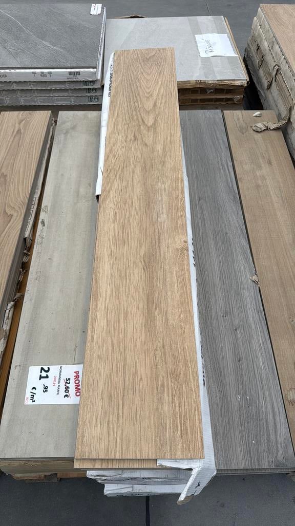 Carrelage effet bois 20x120 cm – Qualité A+, Bricolage & Construction, Planches & Dalles, Comme neuf, Parquet, Bois, Enlèvement ou Envoi