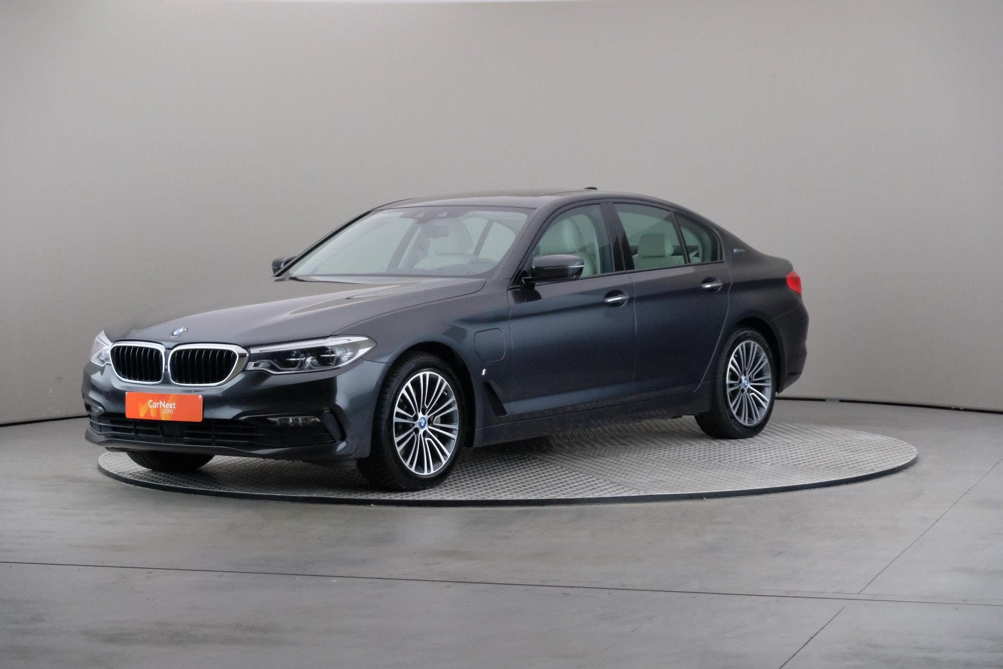 (1SGV015) BMW 5 - 2017, Argent ou Gris, Entreprise, Autre carrosserie, 44 g/km