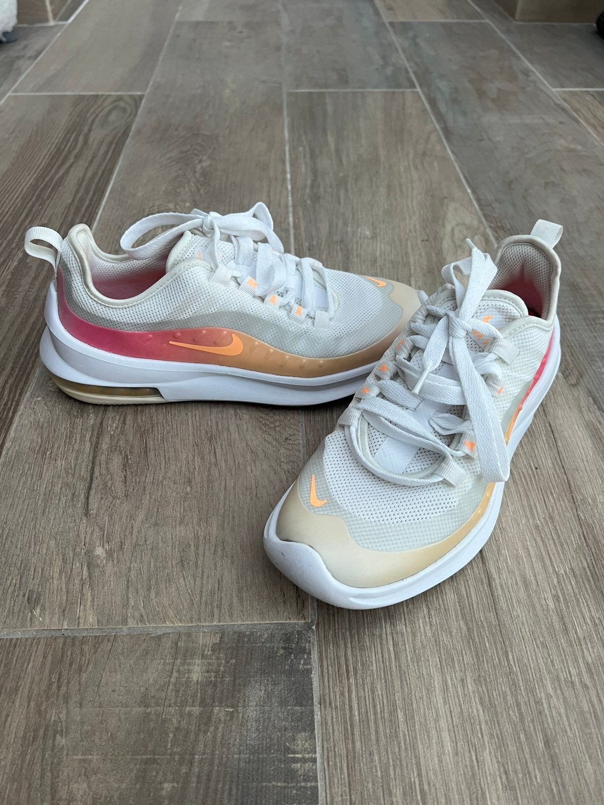 Chaussures de sport Nike Air taille 40 en parfait état !, Sports & Fitness, Enlèvement ou Envoi, Neuf, Nike
