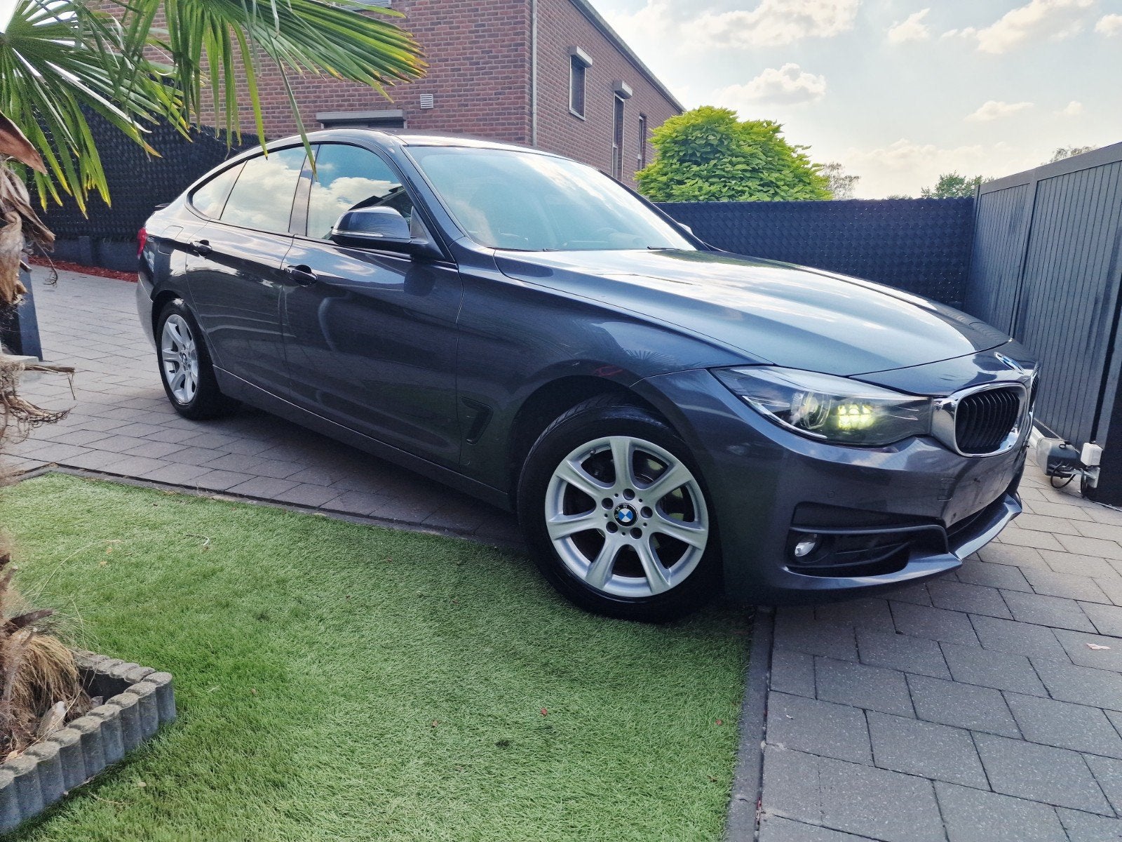 BMW 318d (GT) Prix de commerce ou d'exportation ! Année de c, Cuir, Argent ou Gris, Achat, Euro 6
