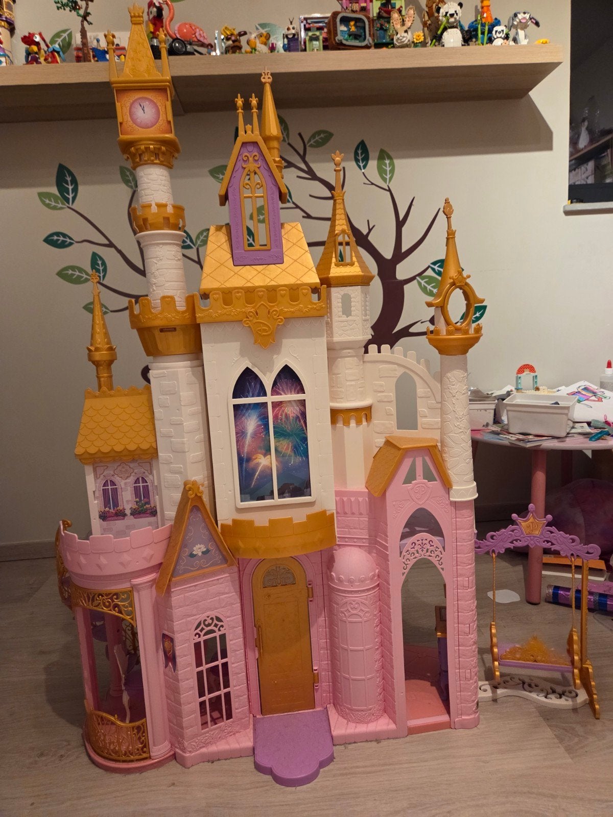 Château Disney, Enlèvement, Comme neuf