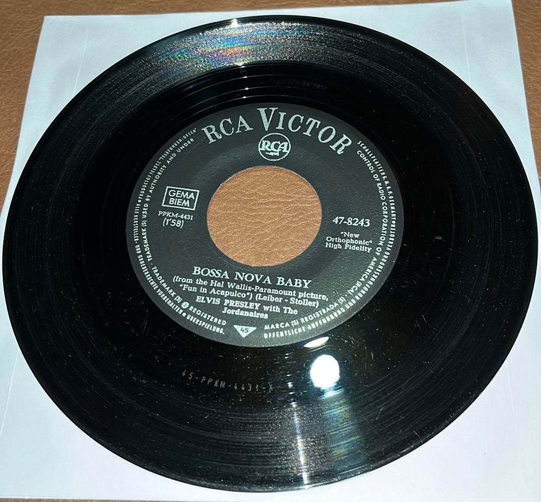 Elvis – Bossa Nova Baby - 7” vinyl single - DE 1963, Cd's en Dvd's, Ophalen of Verzenden, Gebruikt