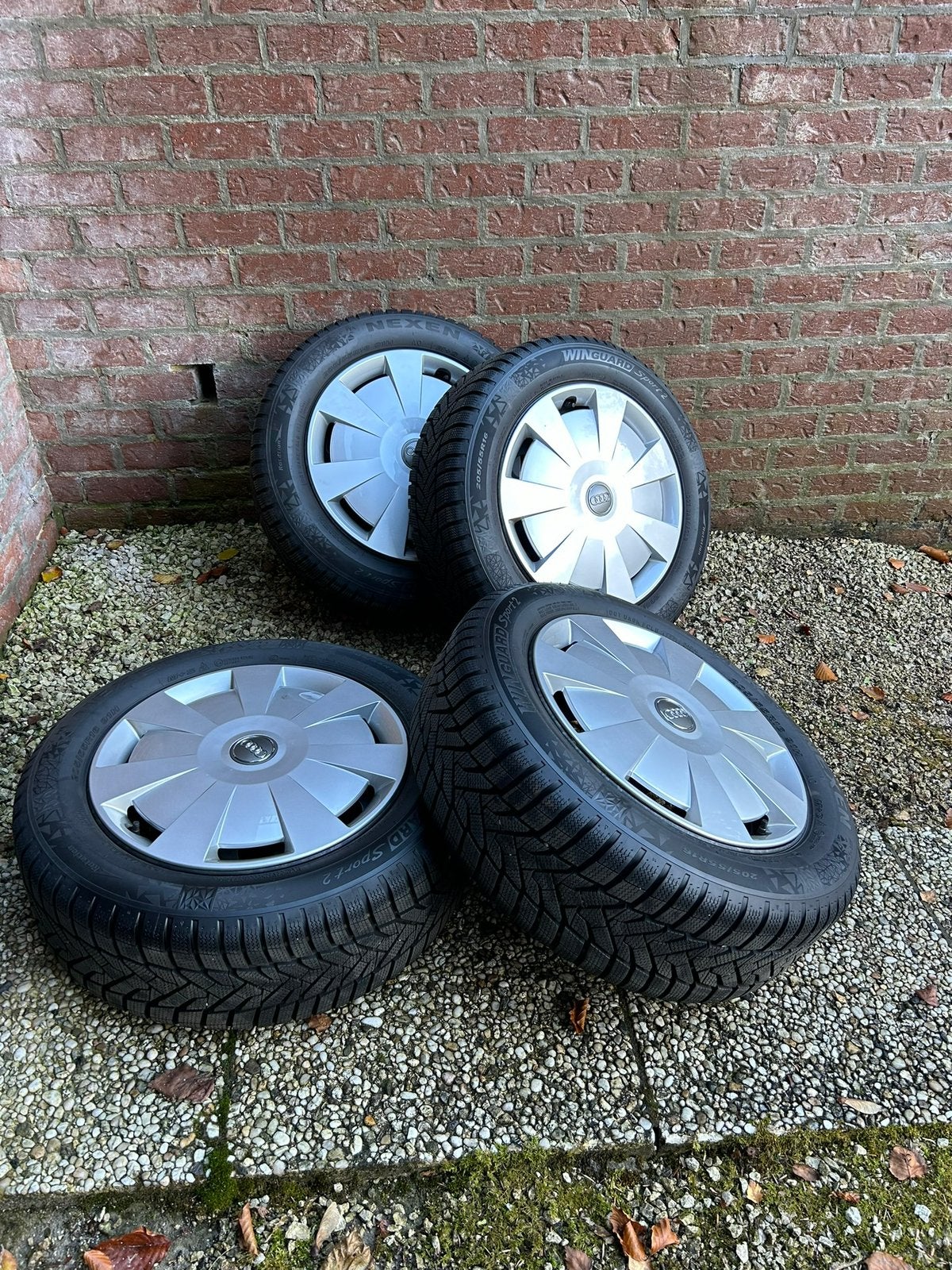 4 jantes Audi 16 pouces + pneus hiver, Neuf, Pneus hiver, 16 pouces, Enlèvement