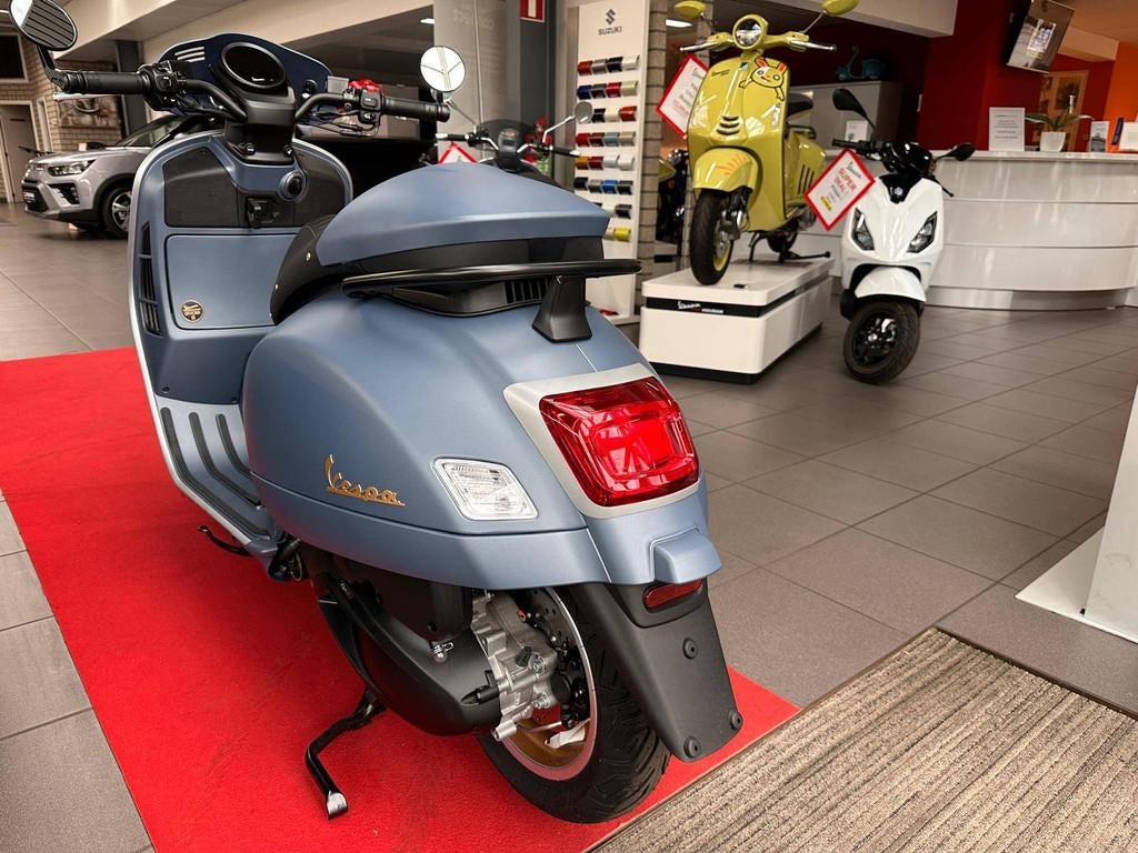 Vespa GTV 310 cc Officina 8 (nr.7), Motoren, Scooter, Bedrijf, 310 cc, 12 t/m 35 kW