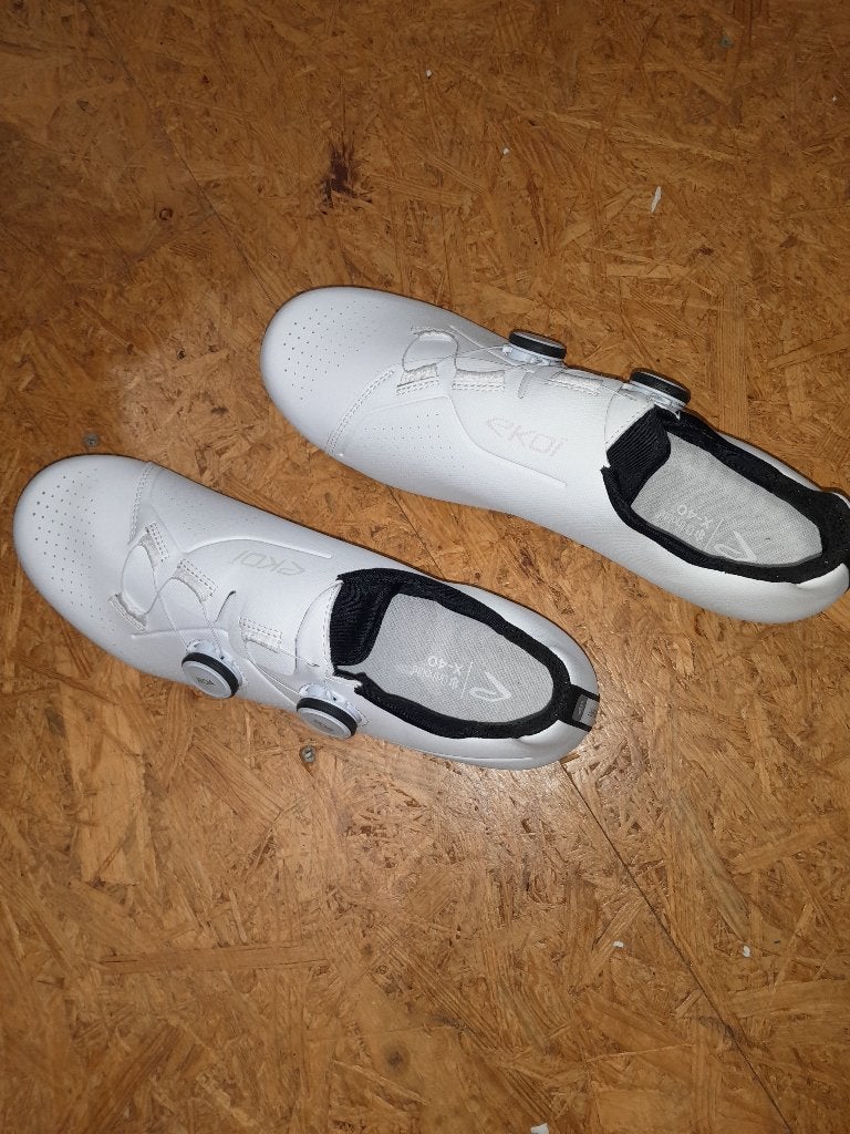 Wegfietsschoenen EKOI Perf R4 CARBON INSERT Wit  46, Fietsen en Brommers, Fietsaccessoires | Fietskleding, Heren, Schoenen, Nieuw