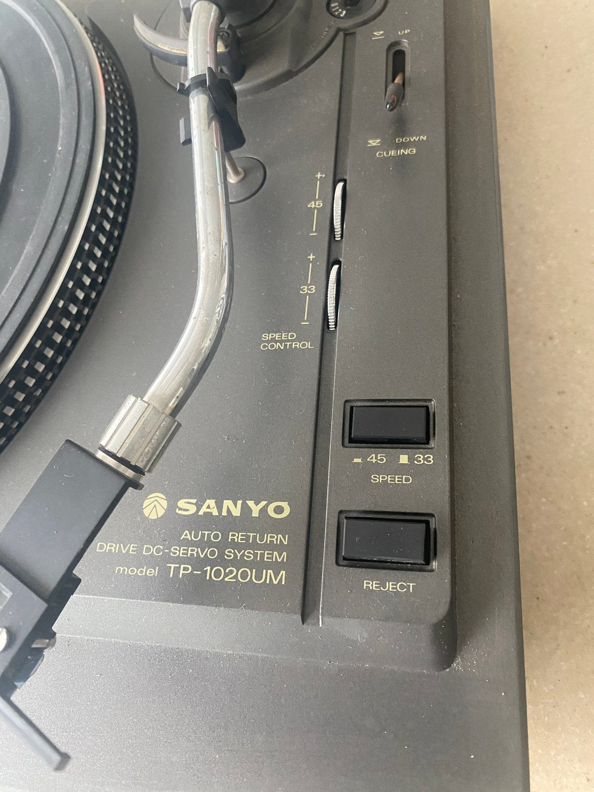 Platenspeler sanyo. Met regelbare snelheid, Ophalen, Zo goed als nieuw, Platenspeler