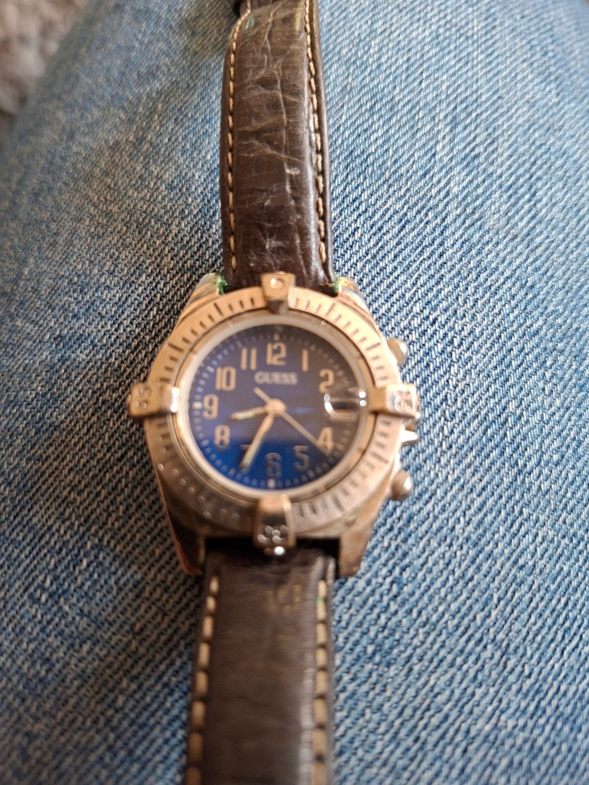 Montre Guess vintage, Bijoux, Sacs & Beauté, Montres | Femmes, Guess