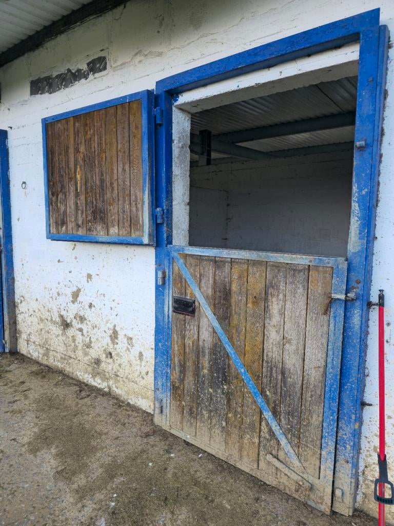 Portes d'écurie très solides à vendre, qui peuvent être démo