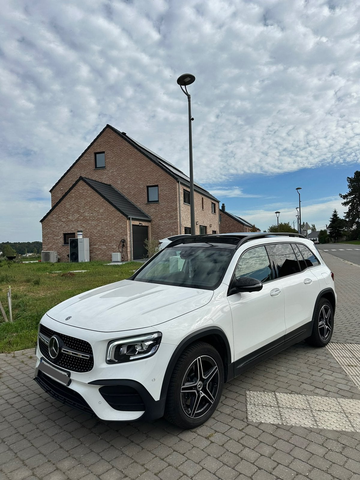 Mercedes GLB 250 - 4 MATIC - PACK AMG - FULL OPTIONS - NEUF, Auto's, Automaat, Dealer onderhouden, 4 cilinders, 5 zetels
