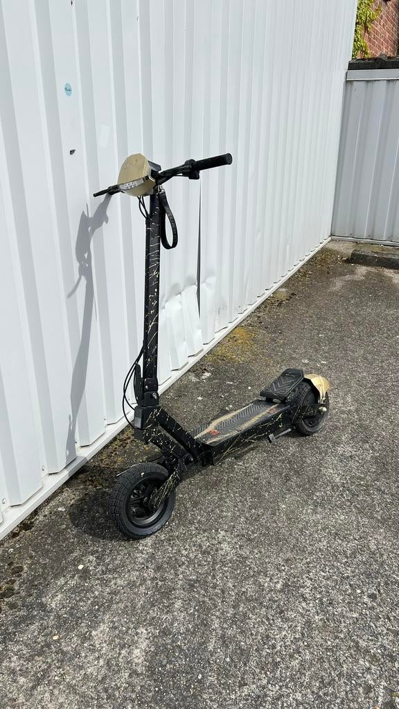 E-scooter customizing, Fietsen en Brommers, Steps, Ophalen, Zo goed als nieuw
