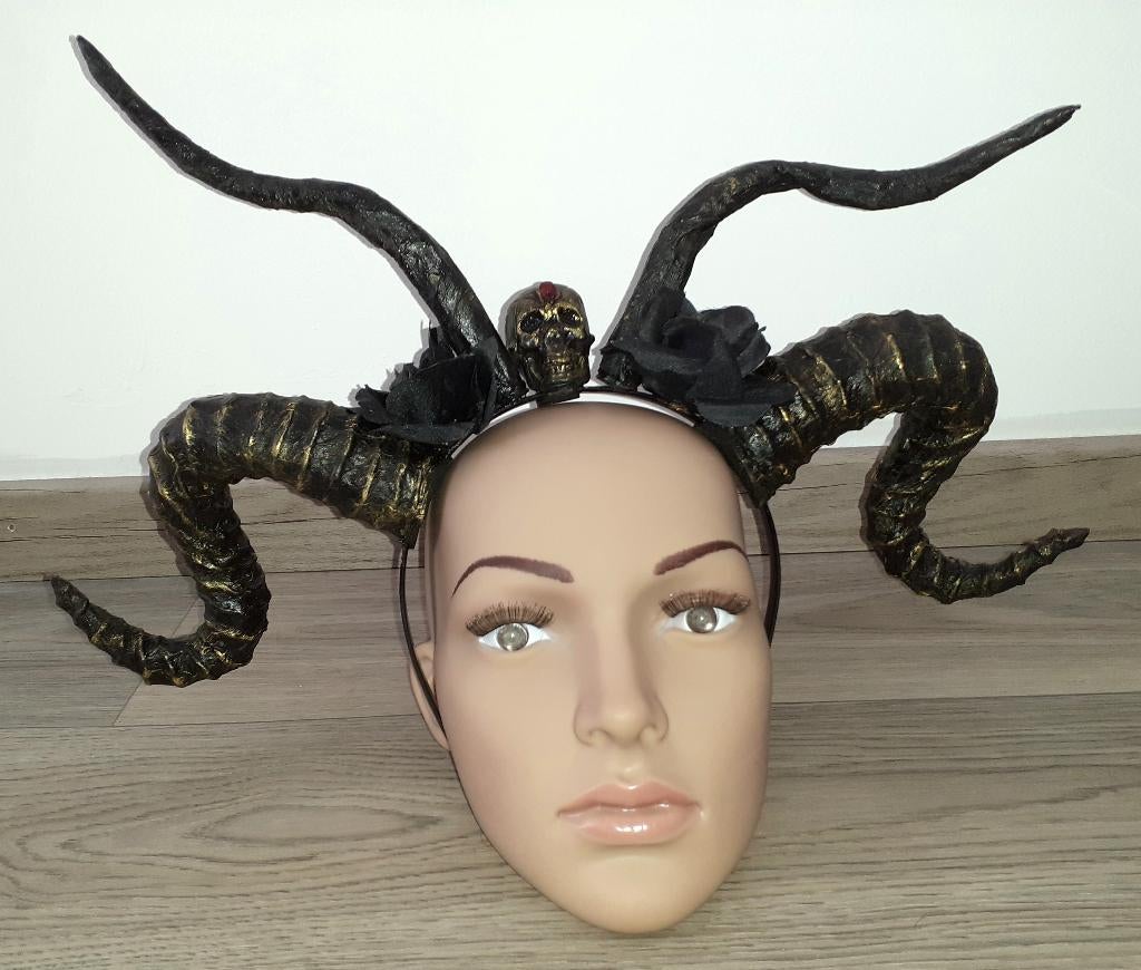 Hoofdtooi speciaal gothic met schedel en hoorns, Kleding | Dames, Ophalen of Verzenden, Nieuw, Accessoires