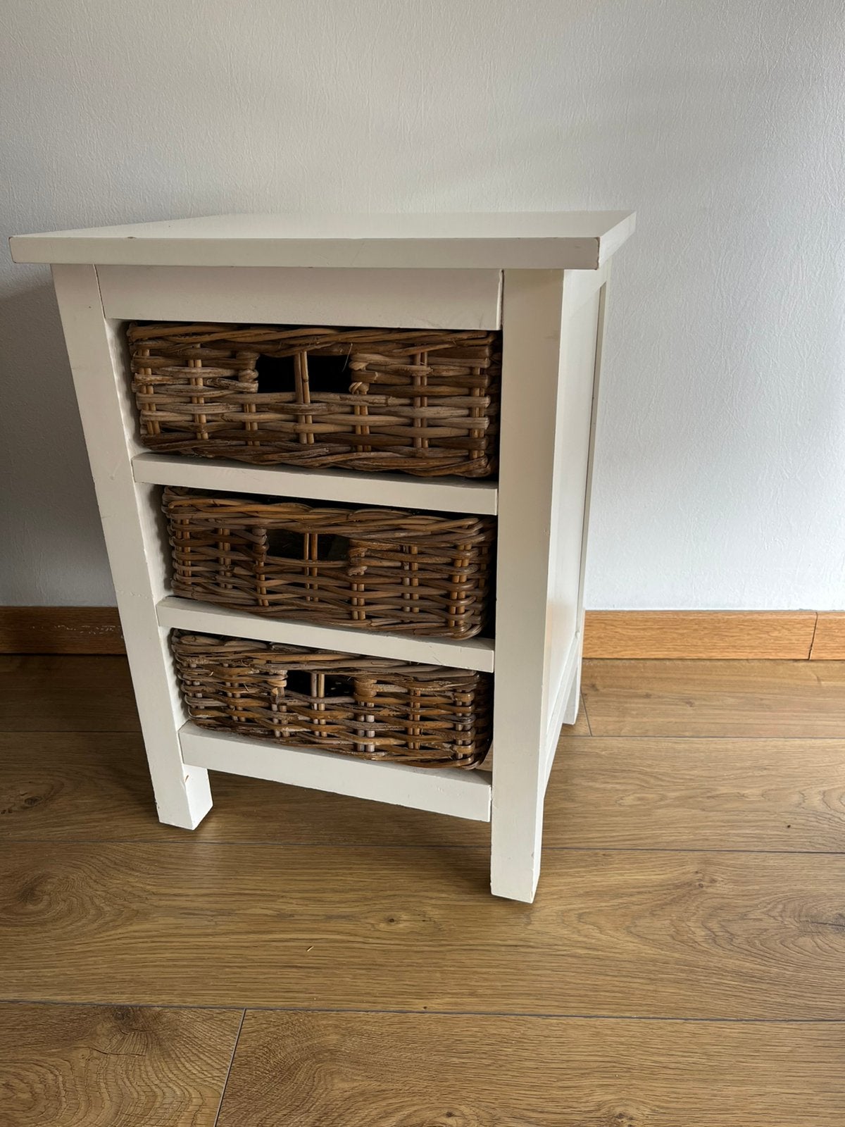 Kastje met rieten manden, Huis en Inrichting, Ophalen, Minder dan 50 cm, Gebruikt, 3 of 4 laden