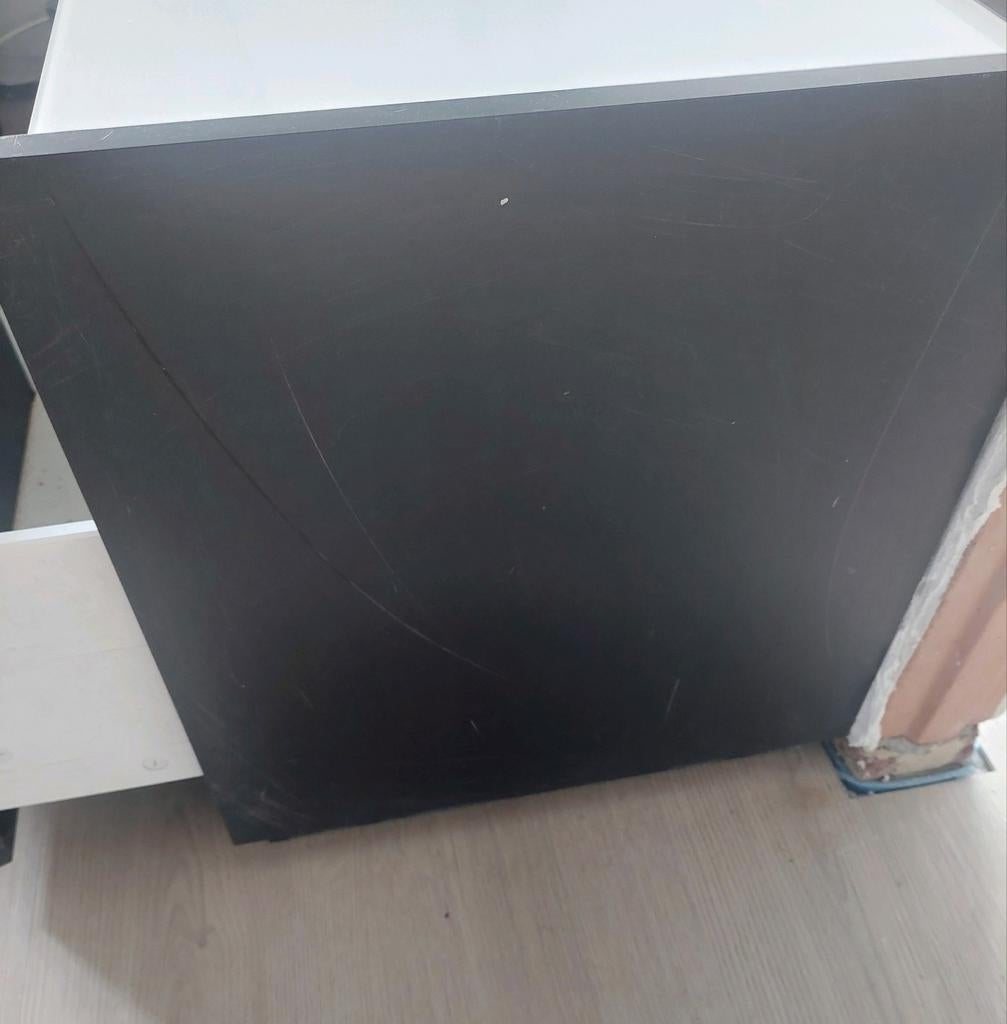 Nachtkastje/ bijzettafel, Ophalen
