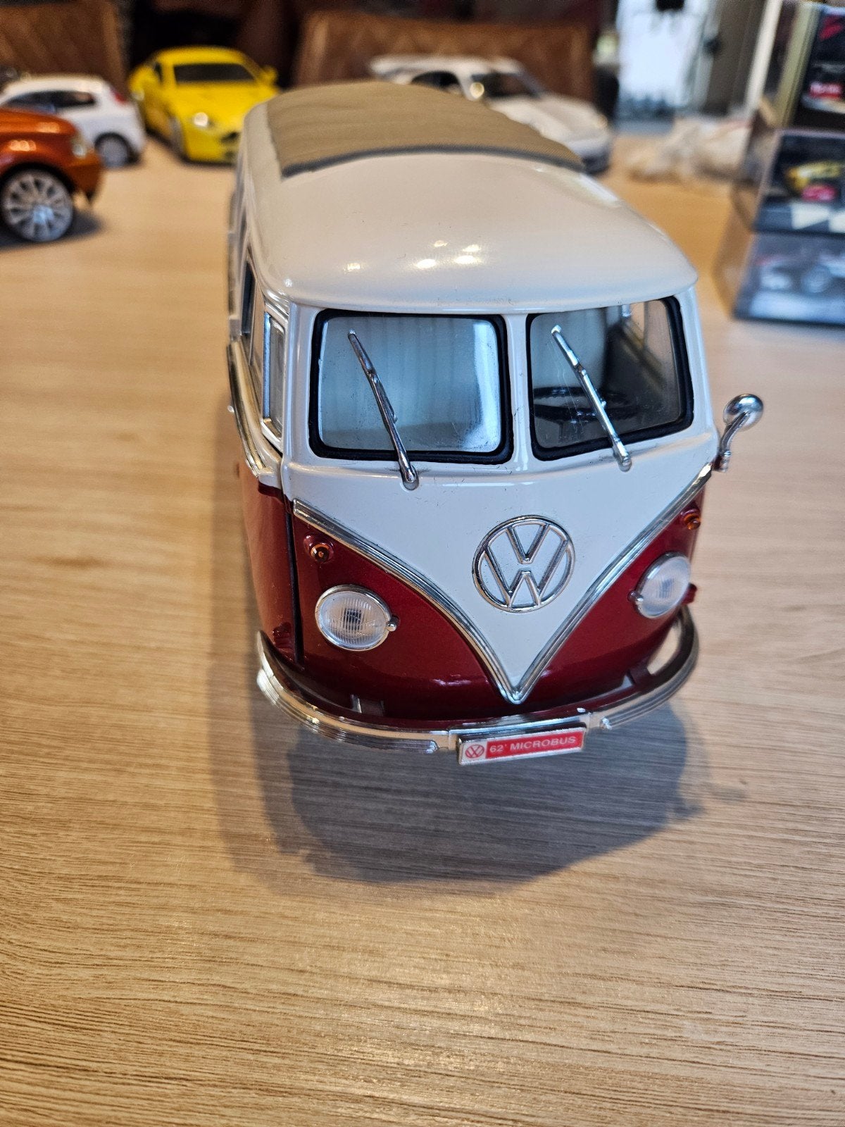 1:18 road signature 92328 volkswagen t1, Ophalen of Verzenden, Auto, Overige merken