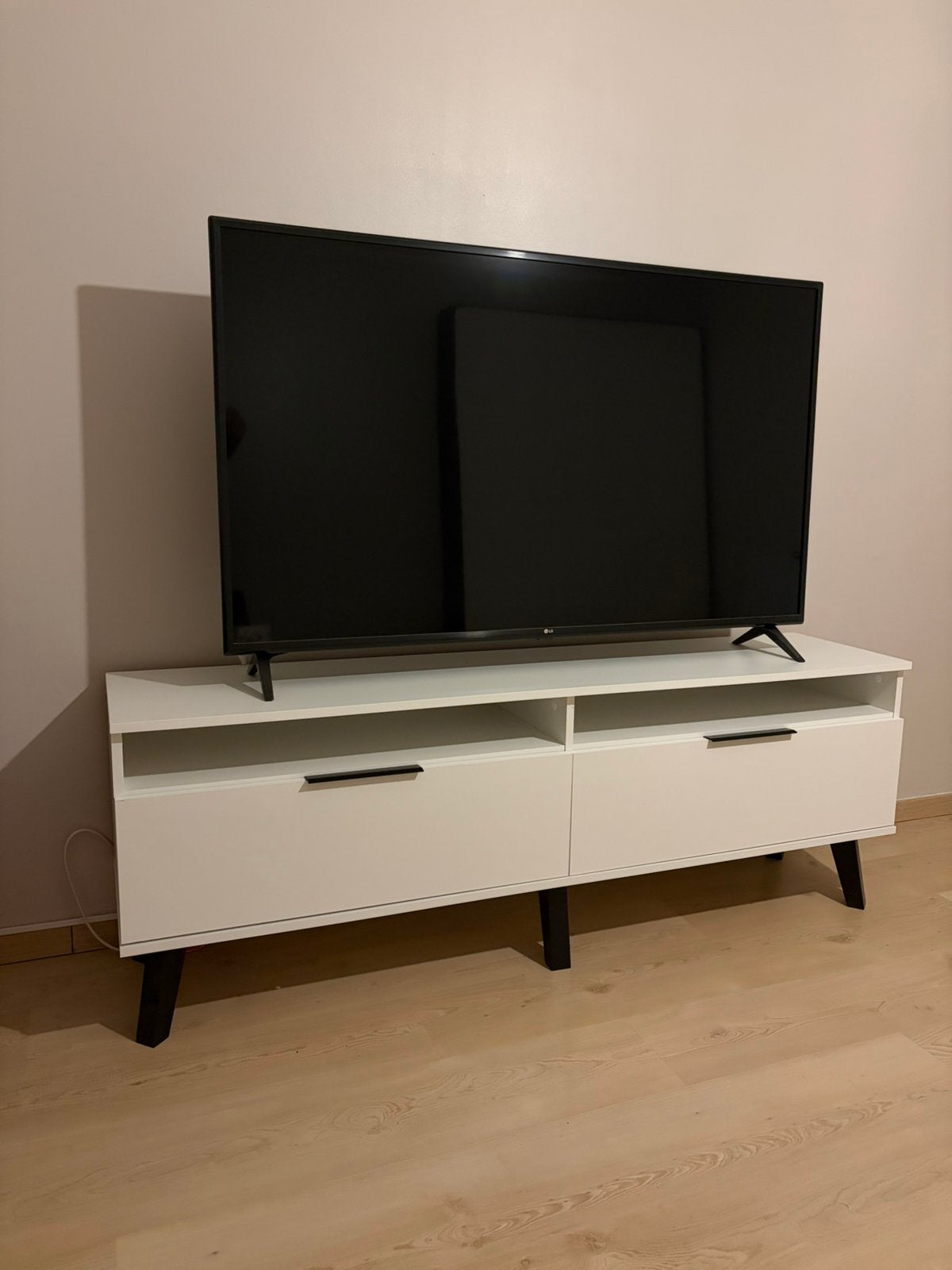 Tv meubel wit, Huis en Inrichting, Ophalen, 150 tot 200 cm, Zo goed als nieuw, Minder dan 100 cm