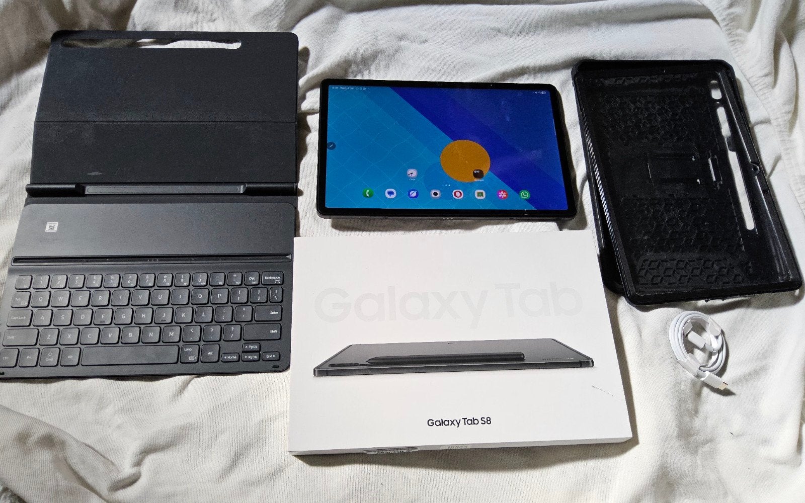 Samsung Galaxy S8 presque neuf, clavier, accessoires

Sam, Informatique & Logiciels, Android Tablettes, Enlèvement ou Envoi, 11 pouces