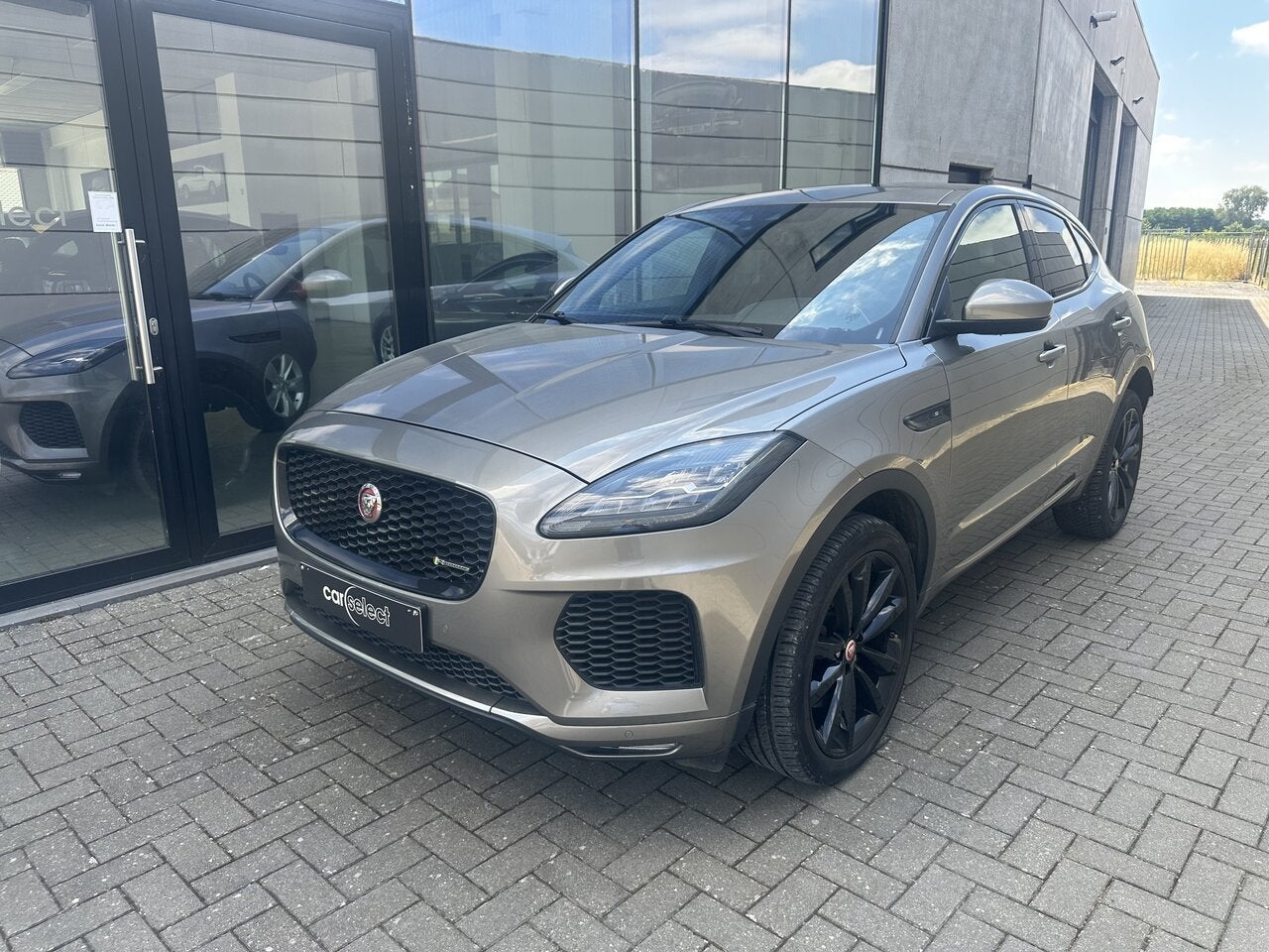 Jaguar E-Pace R-dynamic, Zwart, 4 cilinders, 0 kg, Bedrijf