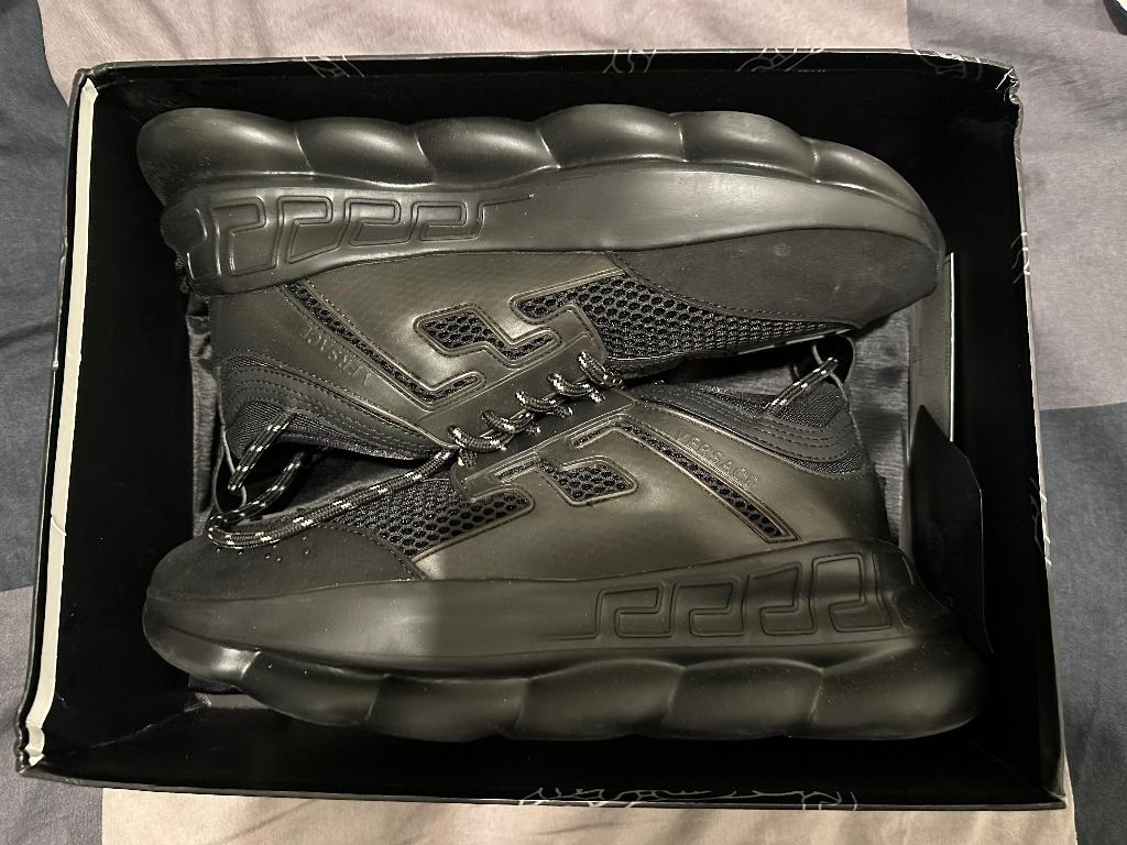 Chaussure Versace 45, Vêtements | Hommes, Neuf, Enlèvement, Baskets, Noir
