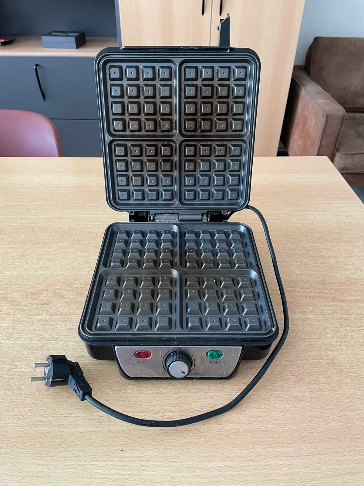 Elektrisch Wafelijzer – Goede Staat, Elektronische apparatuur, Wafelijzers, Ophalen of Verzenden, Zo goed als nieuw