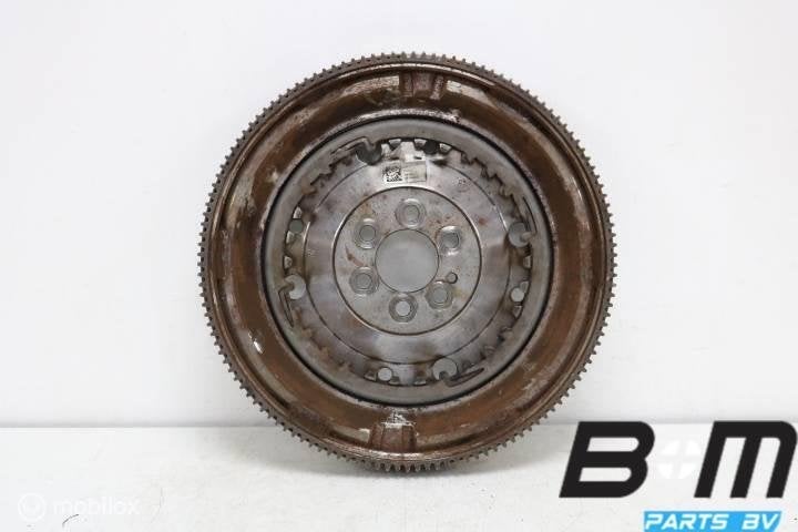Vliegwiel VW Passat B8 03F105266C, Gebruikt
