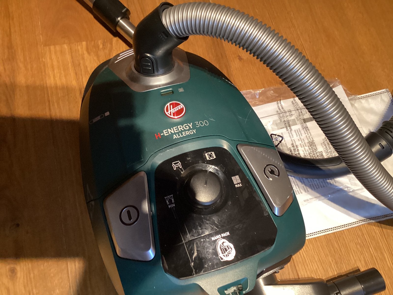 Aspirateur Hoover H-ENERGY 300, Comme neuf, Enlèvement, Moins de 1 200 watts, Accessoires inclus