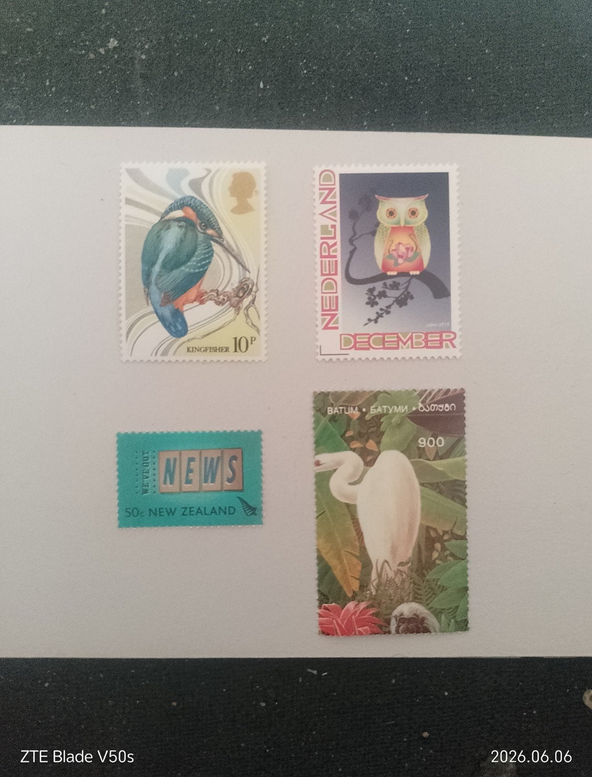 Quatre timbres d'histoire postfrisch, Enlèvement ou Envoi