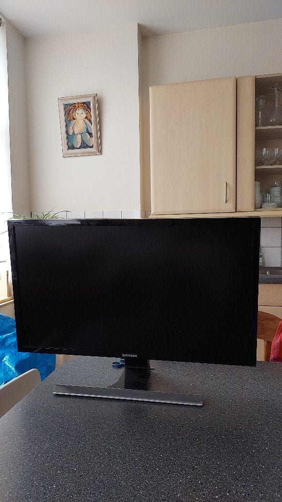Moniteur Samsung 4K 28 pouces, Gaming, Connexion casque, 1 à 2 ms, Comme neuf