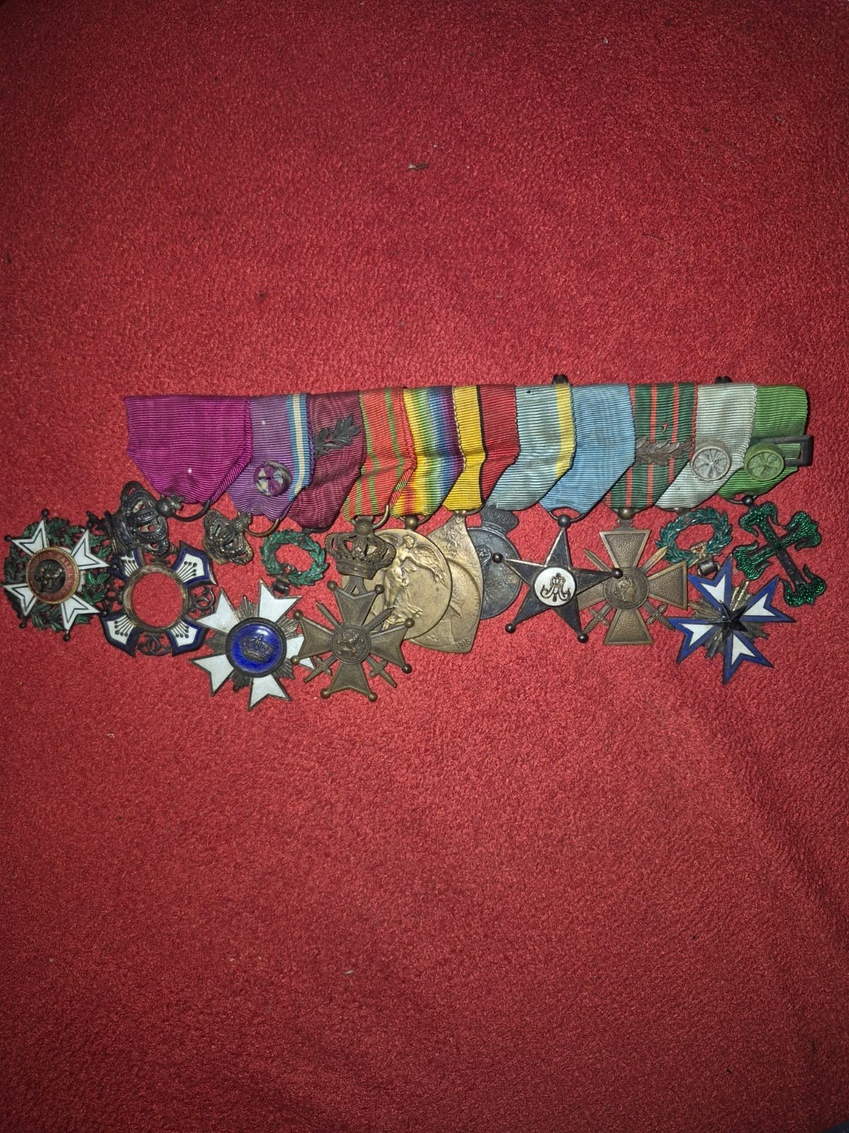 Bar met 11 militaire onderscheidingen, Verzamelen, Ophalen