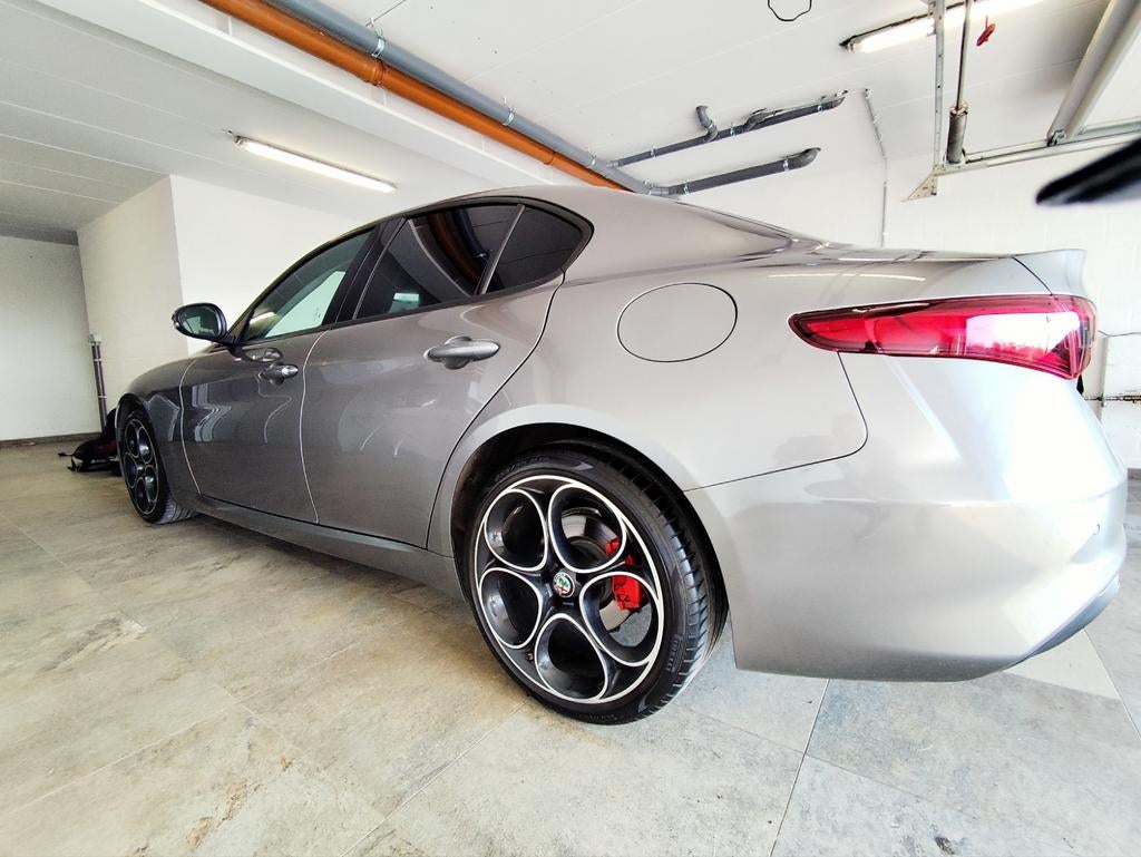 Alfa Romeo Giulia 2 l  automatique 100000 km, Autos, Particulier, Automatique, Achat, Giulia