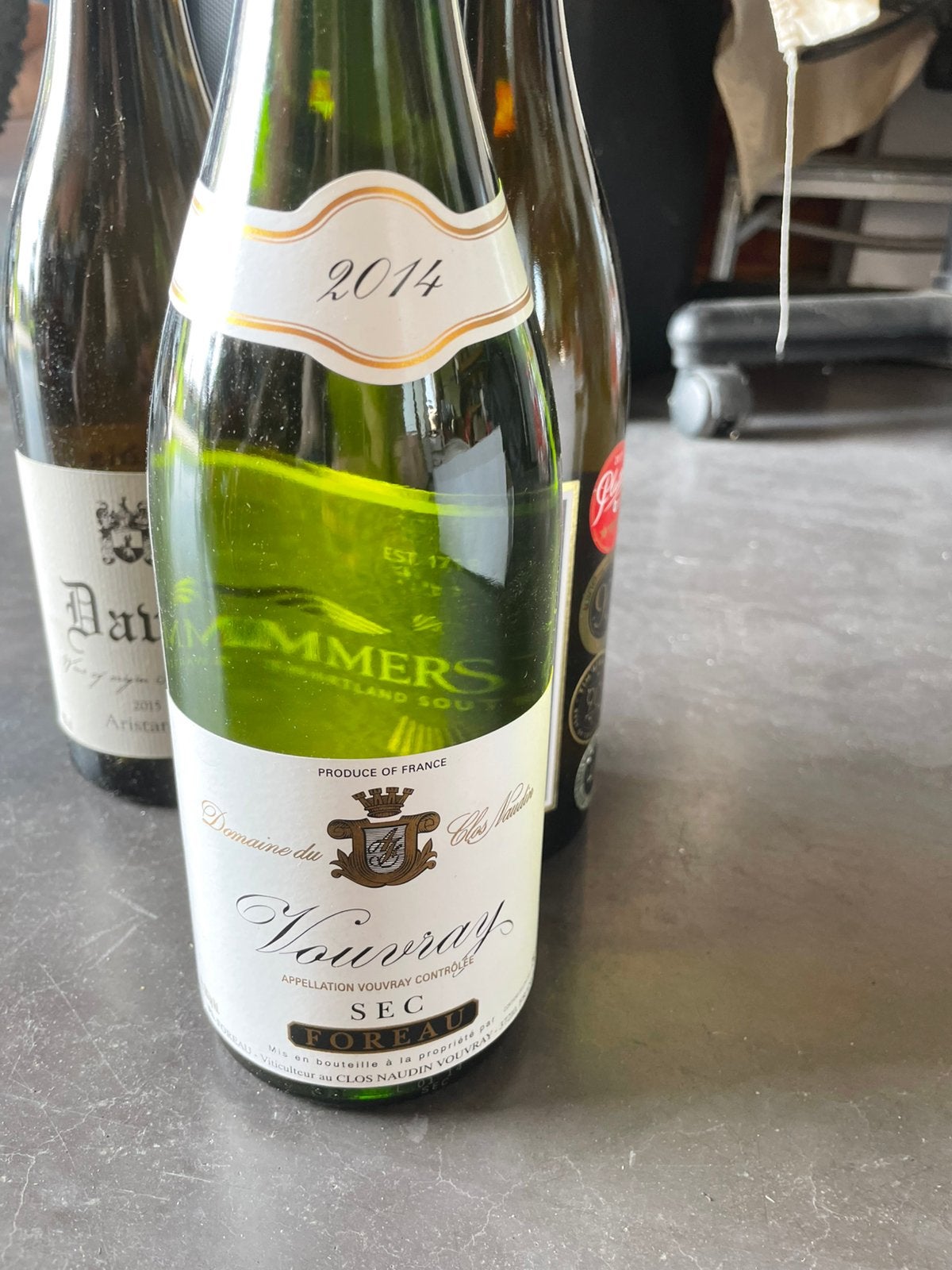 Witte wijn sec foreau, Collections, Vins, Pleine, Comme neuf, Vin blanc, Enlèvement