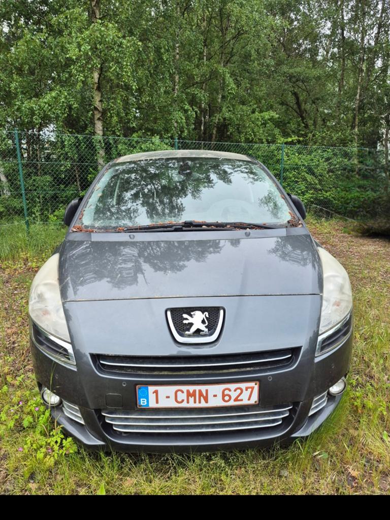 Peugeot 5008, gris, 7-seat, Autos, Achat