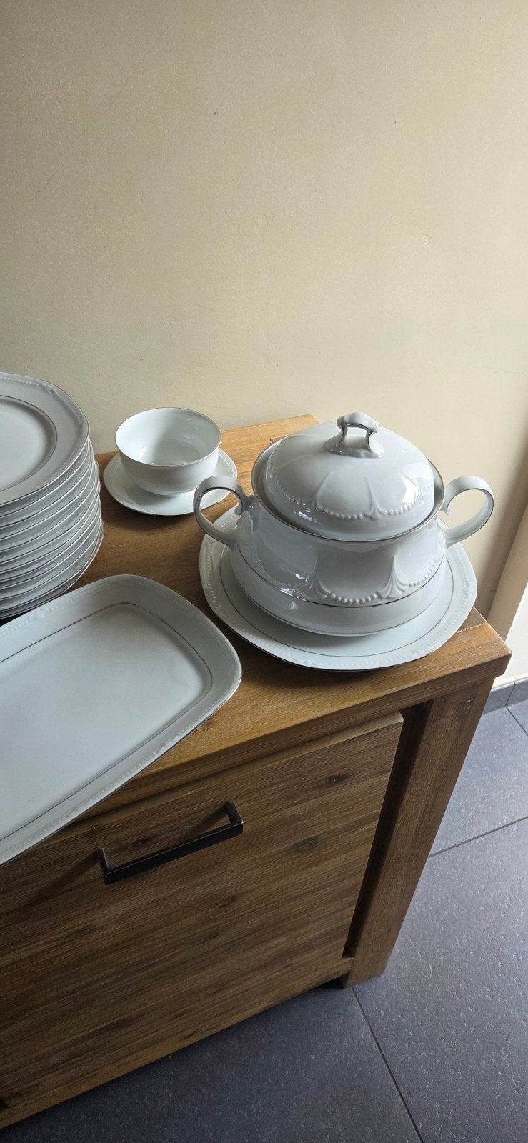 Klassiek Mitterteich Bavaria eetservies 40-delig, Ophalen