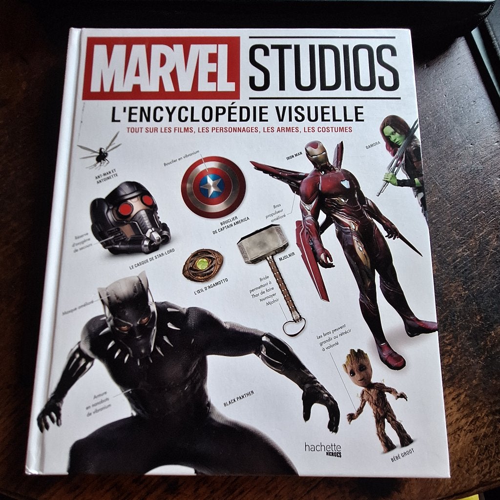 marvel studios l'encyclopédie visuelle hachette, Ophalen of Verzenden, Zo goed als nieuw, Marvel