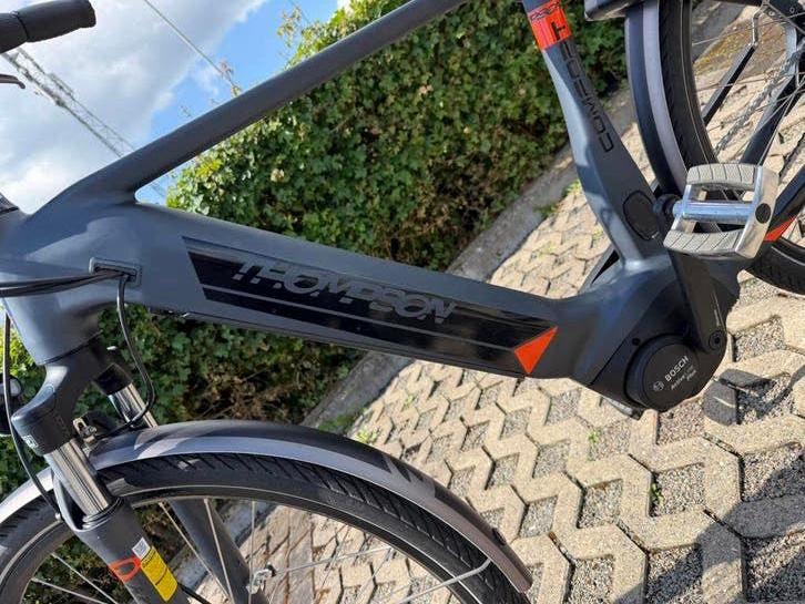 Elektrische fiets THOMPSON COMFORT total 70km, Fietsen en Brommers, Elektrische fietsen, Zo goed als nieuw, 51 tot 55 cm, 50 km per accu of meer