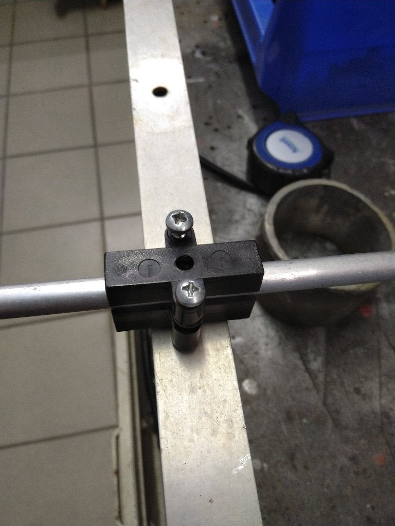 kunststof element houders, Ophalen, Zo goed als nieuw, Accessoires