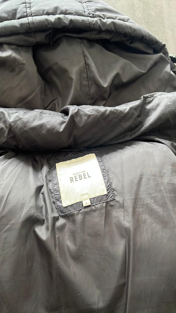 Jas REBEL MAAT S, Ophalen of Verzenden, Zo goed als nieuw, Maat 46 (S) of kleiner