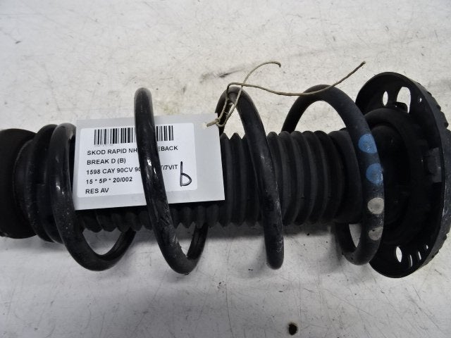 RESSORT DE SUSPENSION AVANT Skoda Rapid (01-2012/12-2019), Utilisé, Skoda