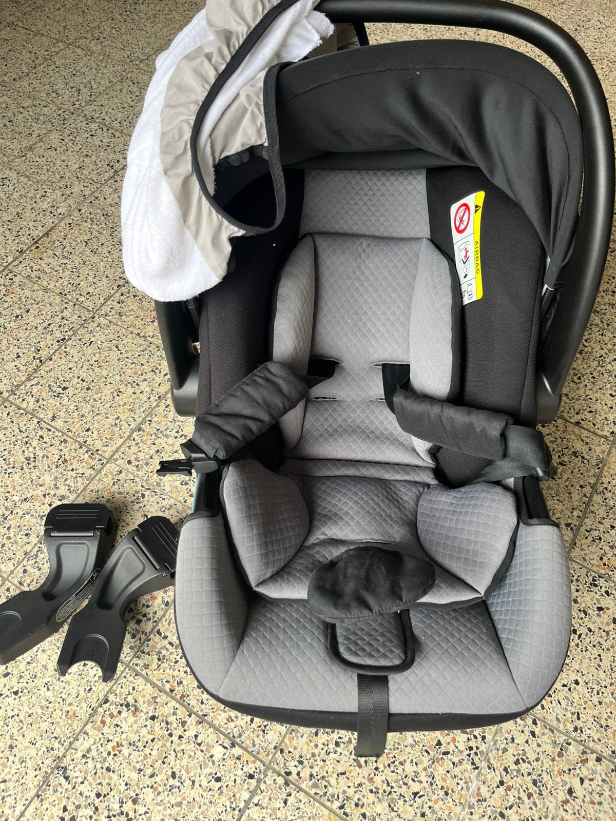 Moutain buggy autostoel, Kinderen en Baby's, Ophalen, Zo goed als nieuw, Isofix