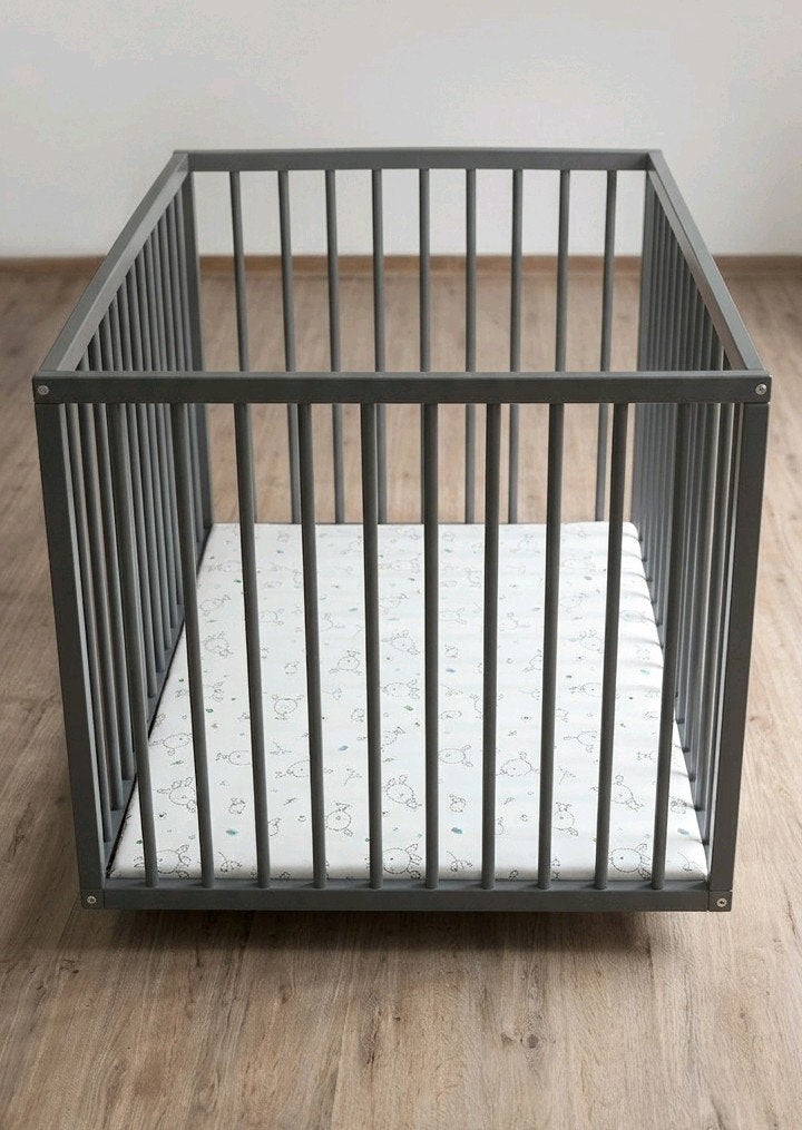 Parc bébé complet + 3 matelas haut de gamme (AeroSleep), Enfants & Bébés, Parcs, Enlèvement, Comme neuf, Rectangulaire, Roulettes